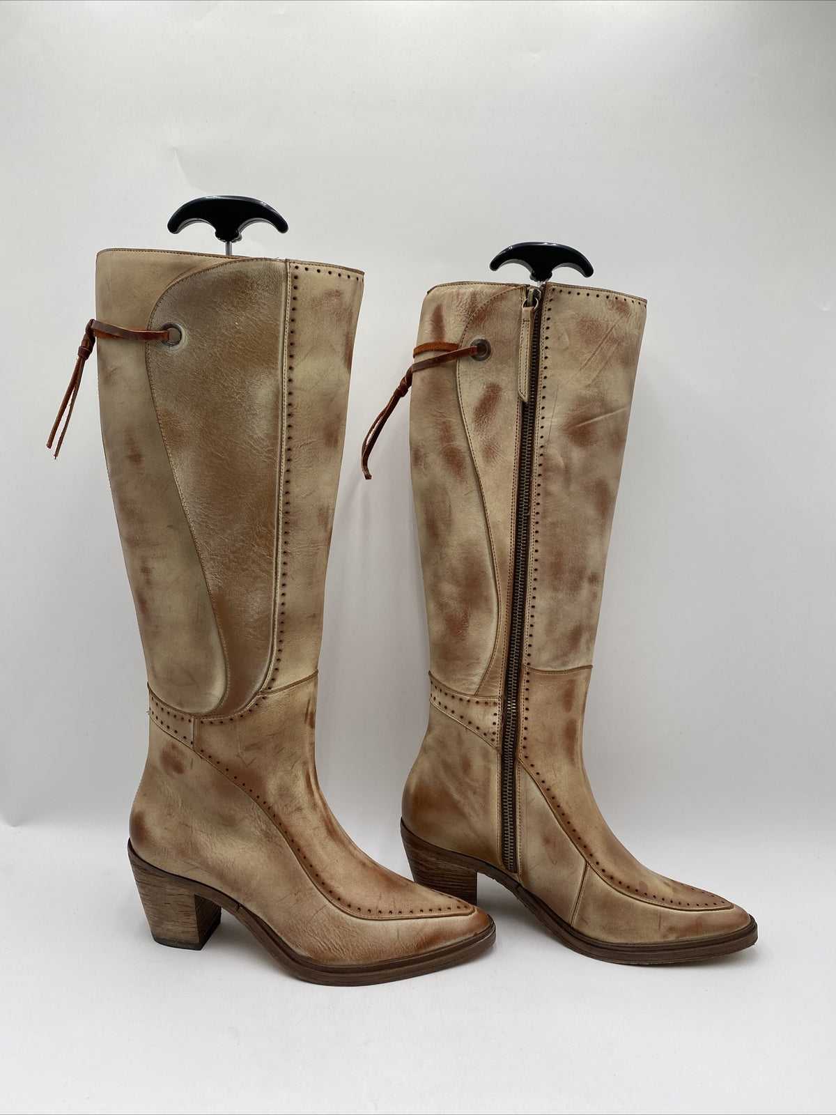 Circle G Honey Leather Pointed Toe Side Zip Tall Western Boots Women’s 7B