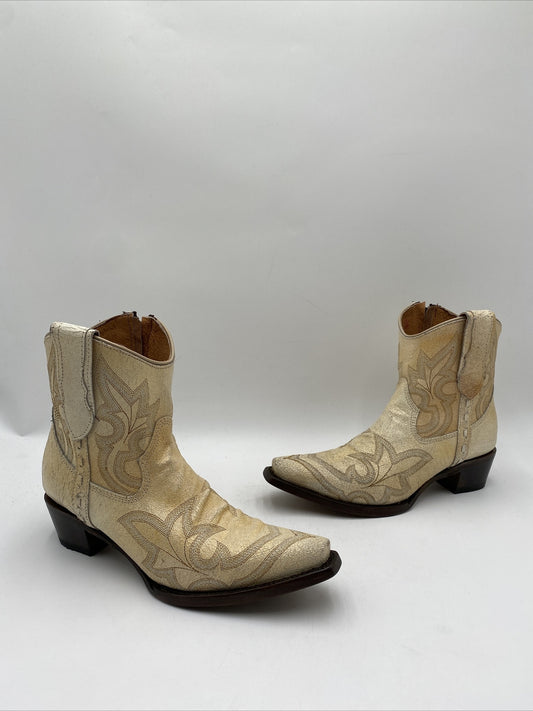 Circle G Women's Pearl Embroidered Ankle Bootie White Size 7.5
